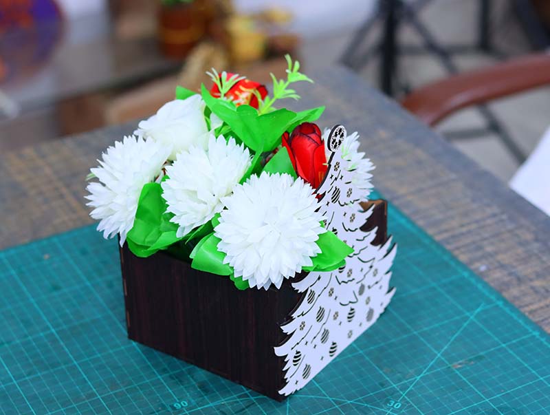 Laser Cut Christmas Tree Flower Basket Christmas Decoration