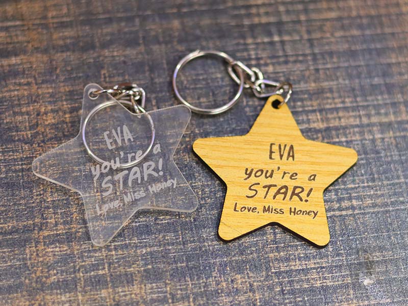 Laser Cut Personalized Christmas Star Keychain Gift Idea