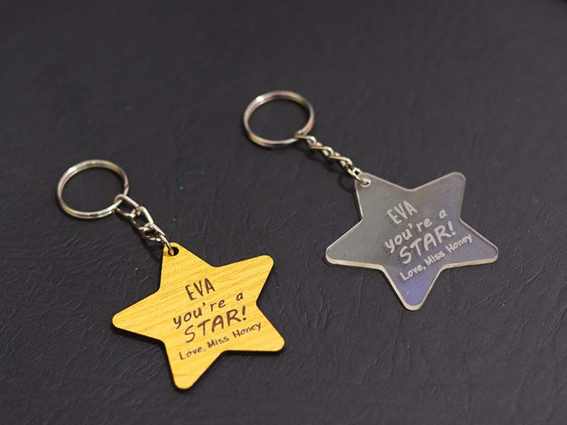 Laser Cut Personalized Christmas Star Keychain Gift Idea