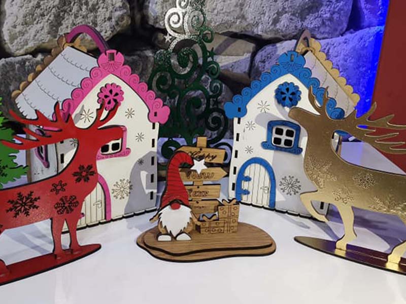 Laser Cut Christmas and Happy New Year Decoration Stand