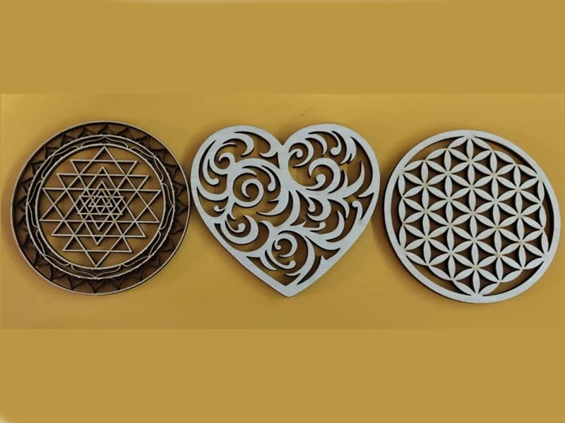 Laser Cut Wooden Christmas Ornament Pendant Design for Decor