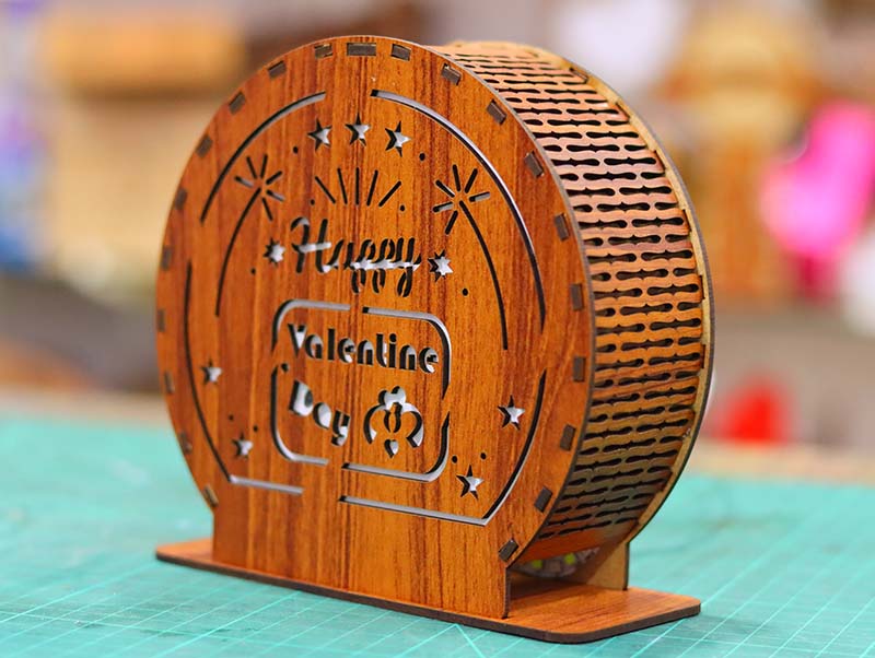 Laser Cut Happy Valentines Day Decorative Wooden LED Lamp Design