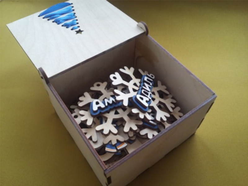 Laser Cut Christmas Gift Box Tree Snowflake Toys Monkey Dinosaurs Animal