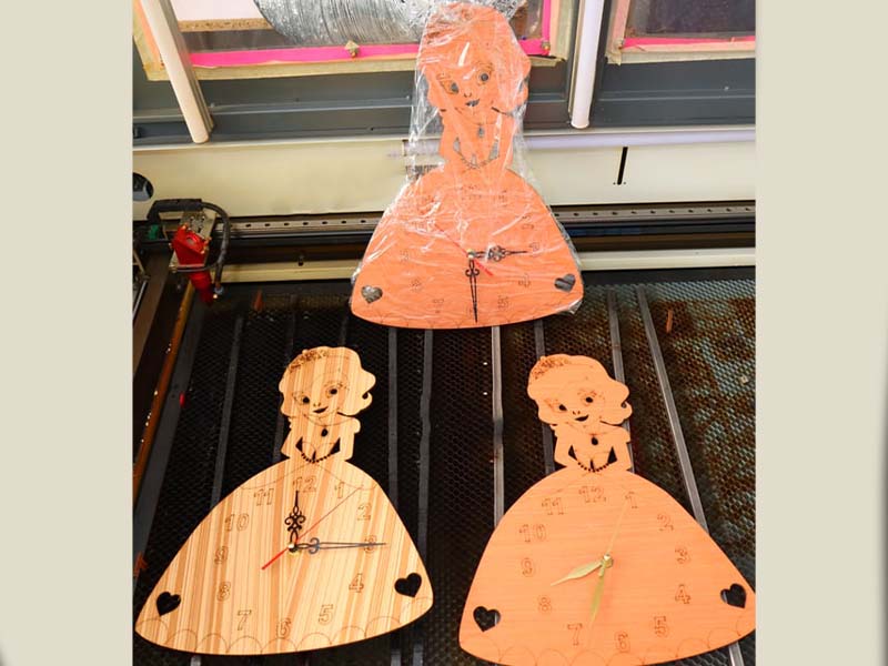 Laser Cut Cute Doll Wall Clock Design Kids Room Doll Clock