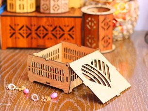 Laser Cut Heart Pattern Wooden Jewelry Box Design